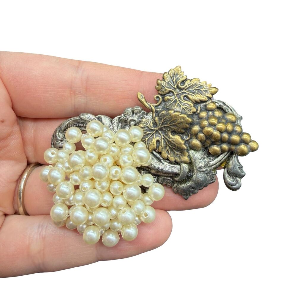 Vintage Grape Cluster Brooch Vineyard Pin
